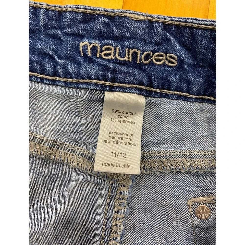 Maurices Embroidered Side Seam Denim‎ Shorts Dark Wash Cut Off Hem Size 11/12